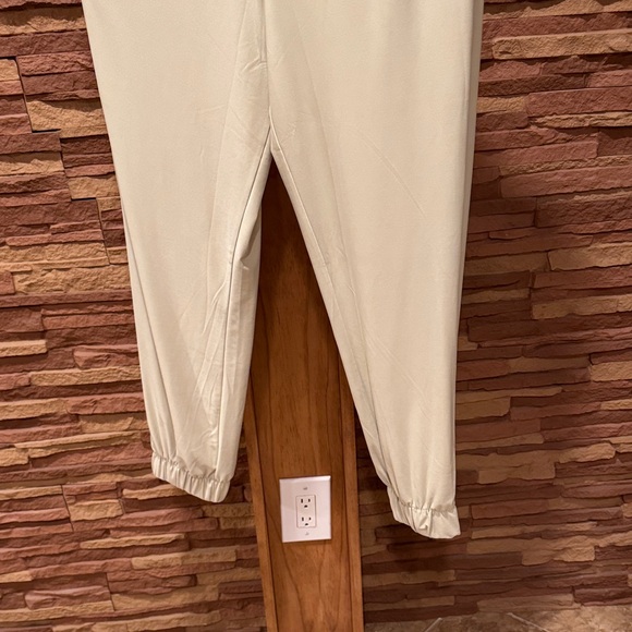 BNWT Zara Green Soft Pants - Picture 6 of 8